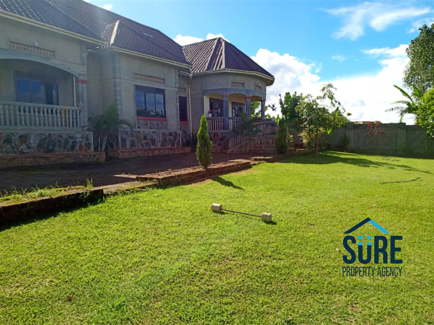 Bungalow for sale in Bujuuko Wakiso