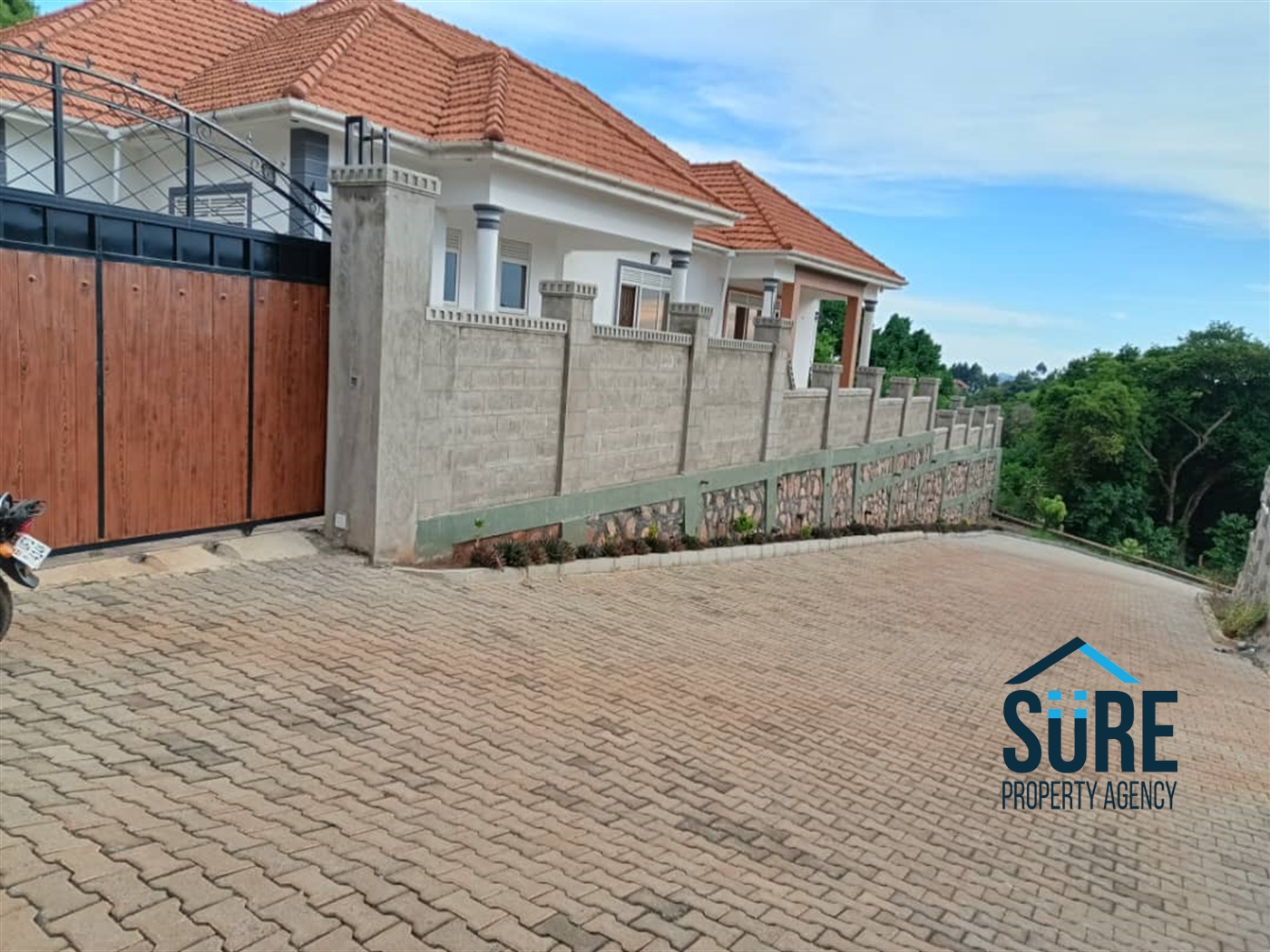 Bungalow for sale in Bwebajja Wakiso