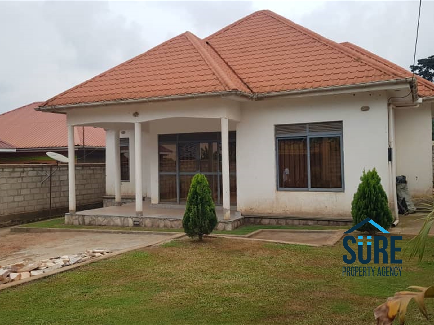 Bungalow for sale in Kitende Wakiso