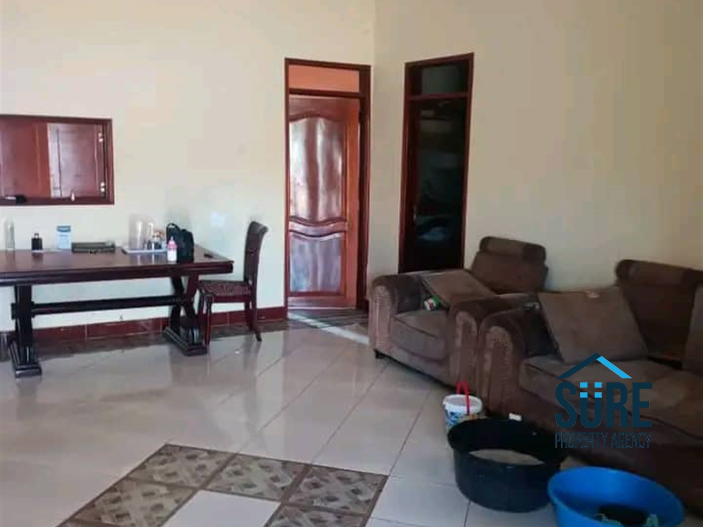 Bungalow for sale in Nakweelo Wakiso