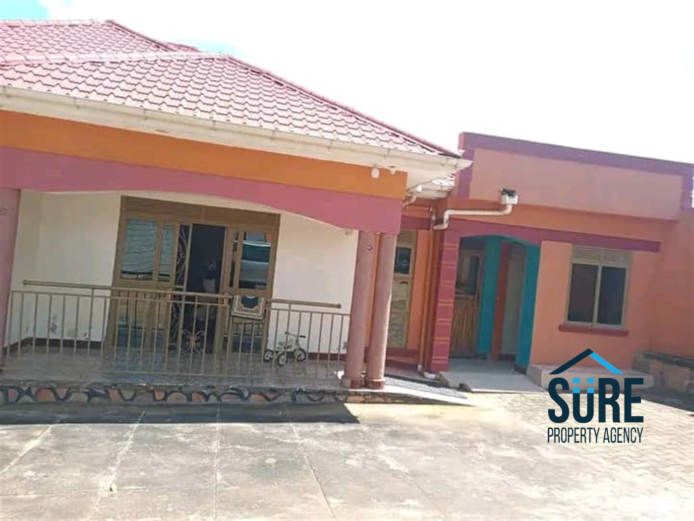 Bungalow for sale in Nakweelo Wakiso