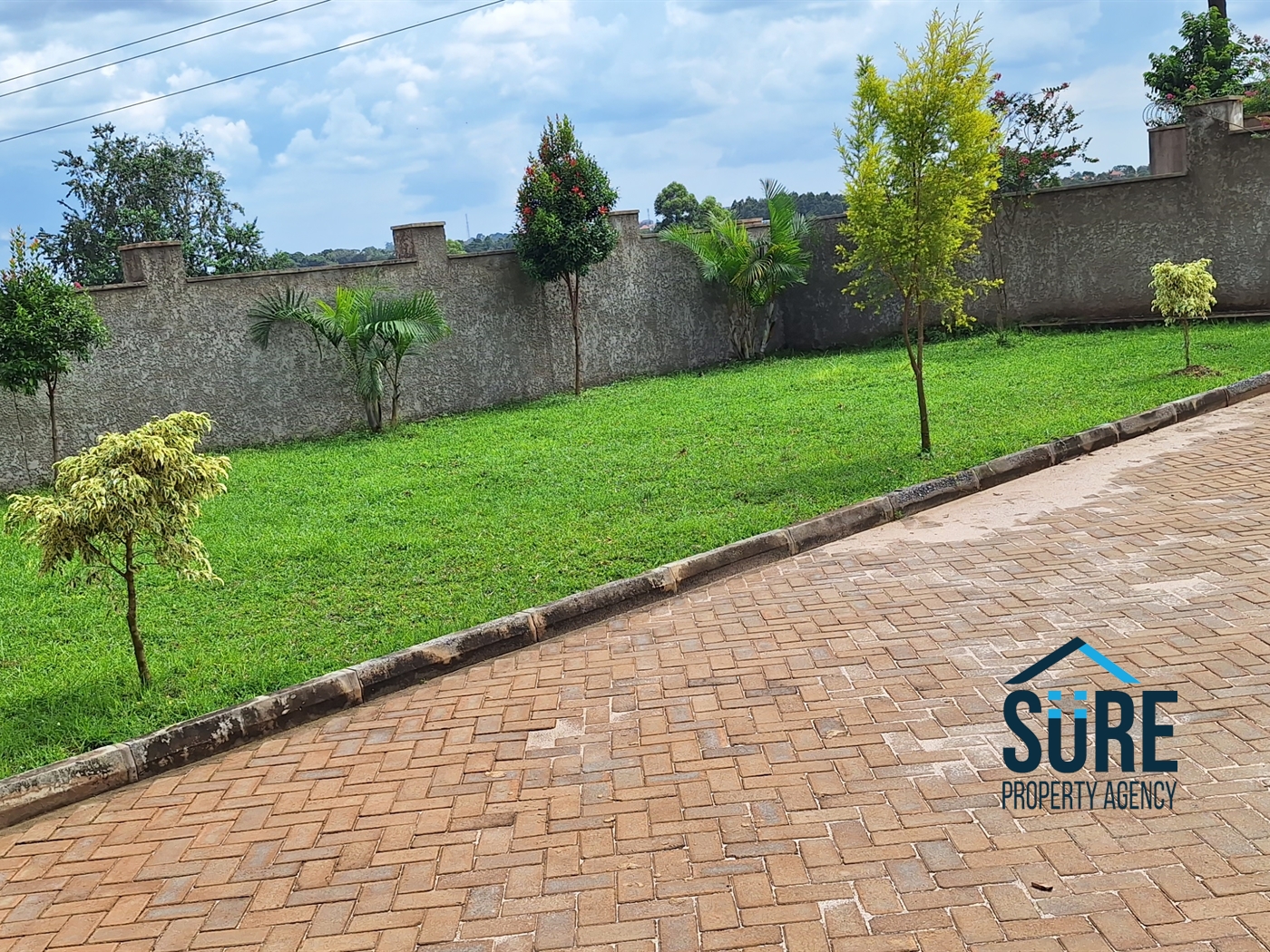 Bungalow for sale in Kira Wakiso