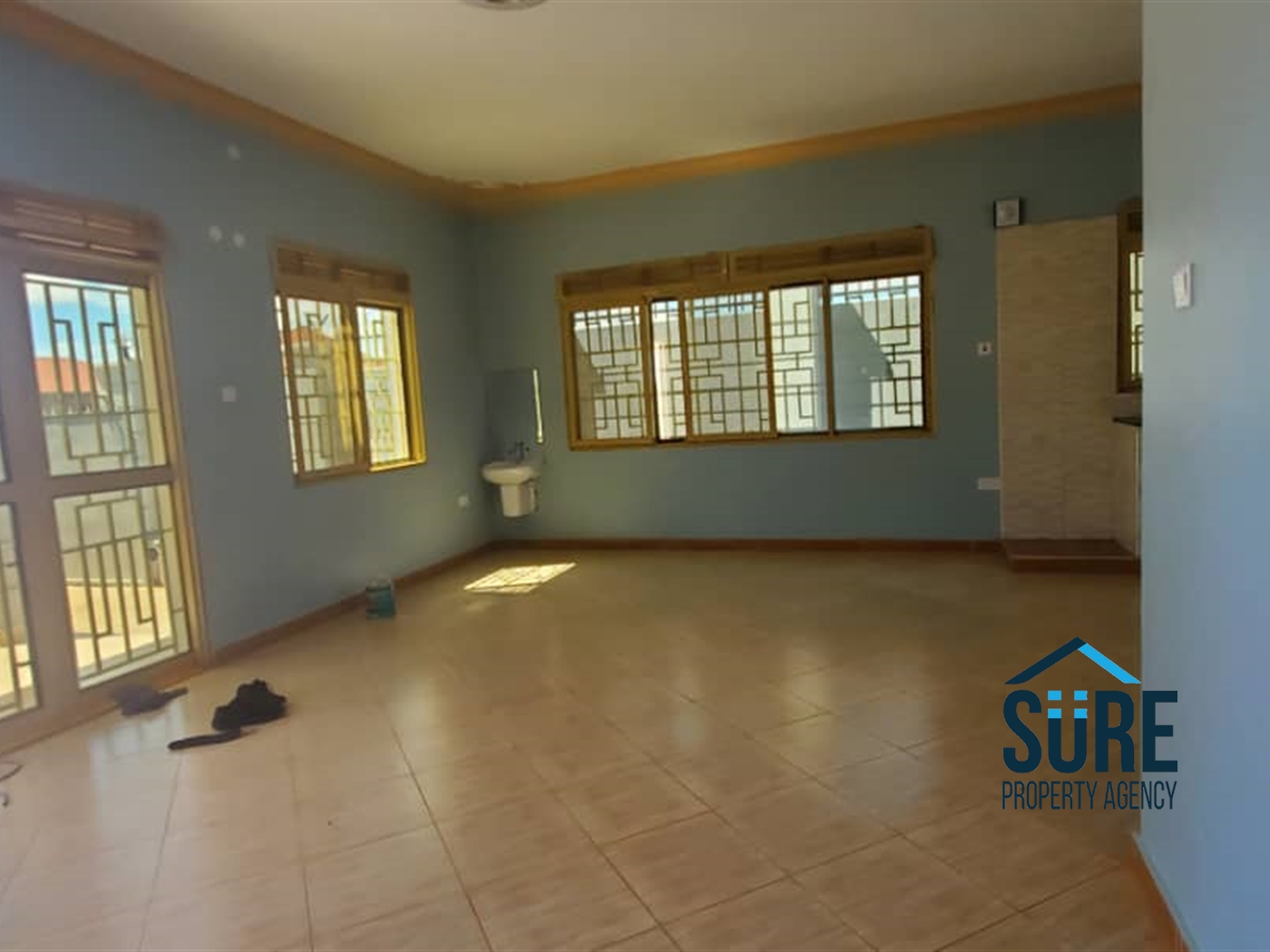 Duplex for sale in Nkumba Wakiso