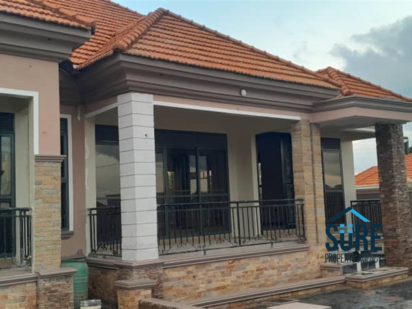 Bungalow for sale in Nakweelo Wakiso