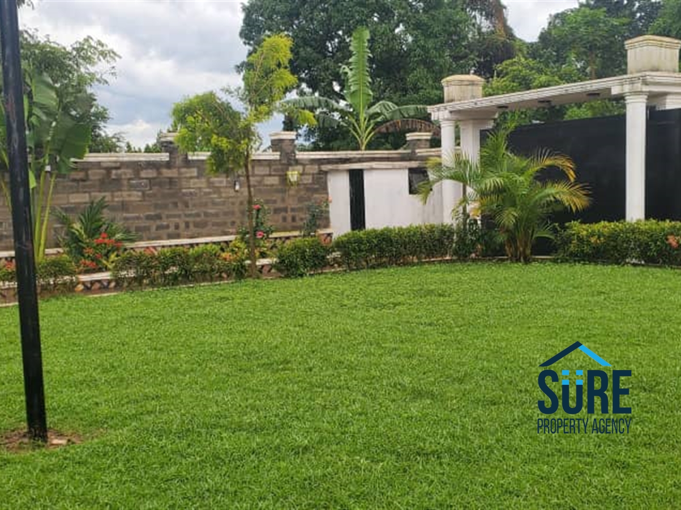 Bungalow for sale in Kavule Wakiso