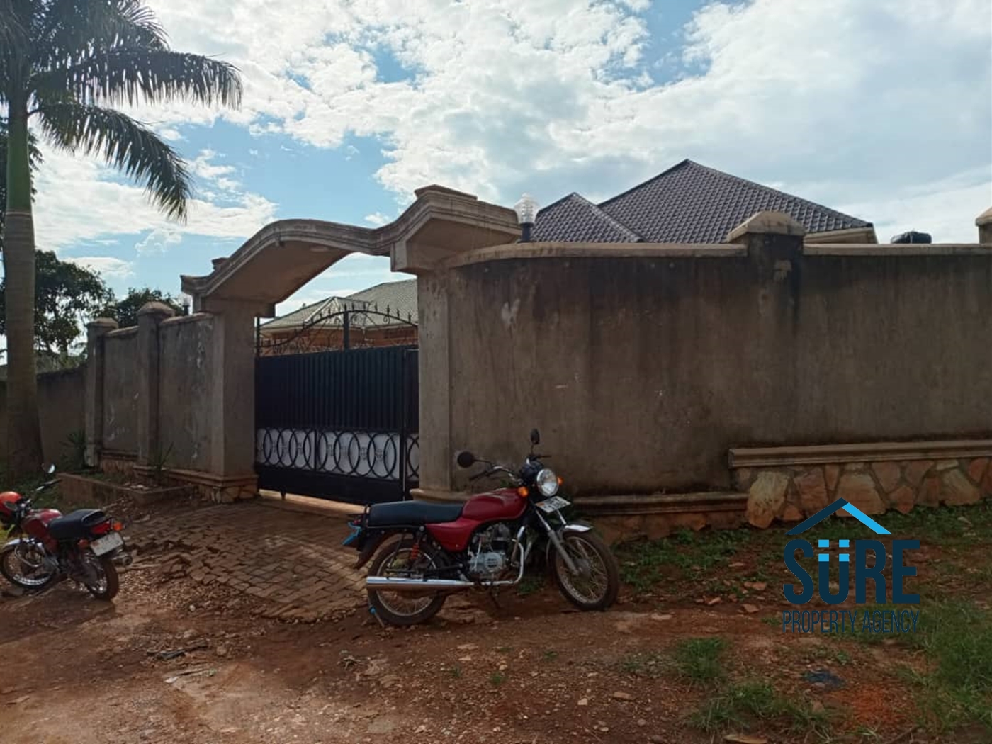 Bungalow for sale in Bujuuko Wakiso