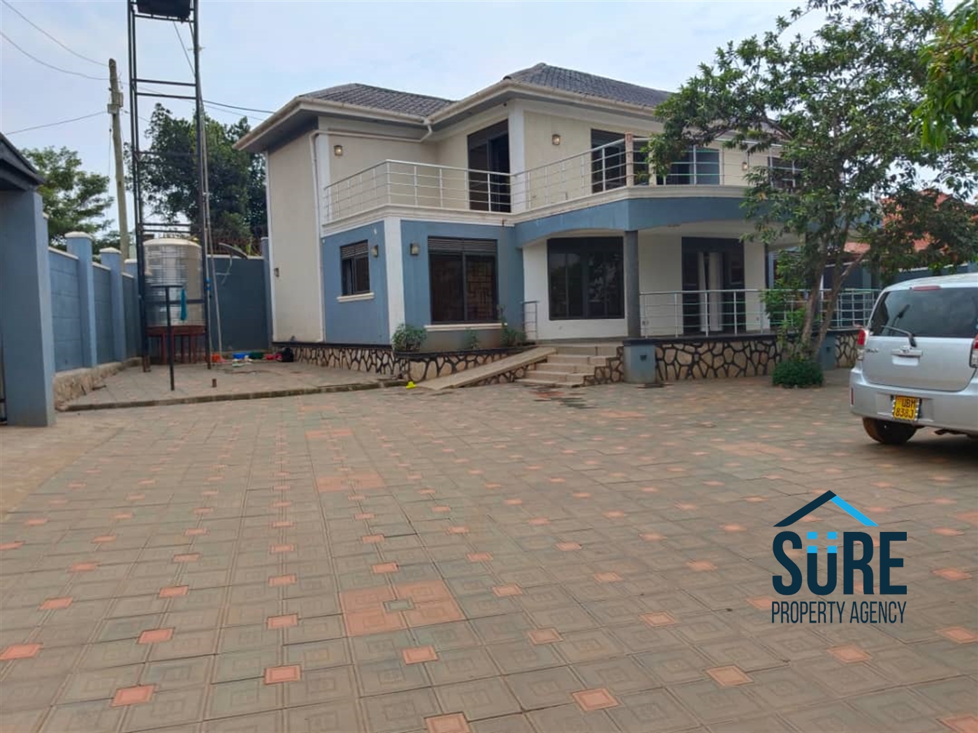 Duplex for sale in Muyenga Wakiso