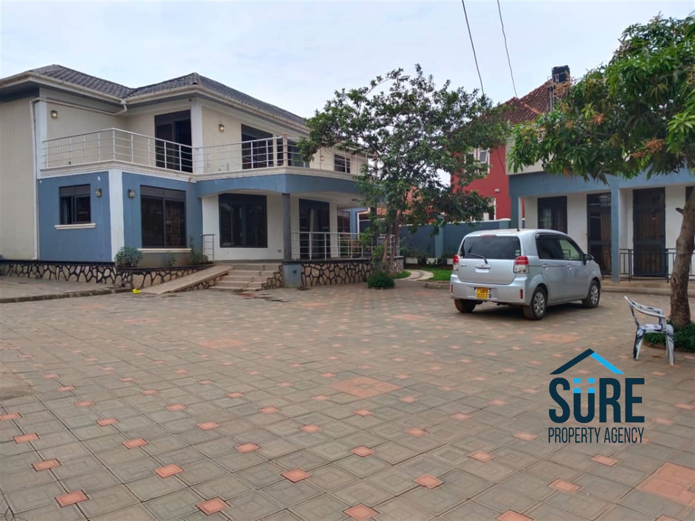 Duplex for sale in Muyenga Wakiso