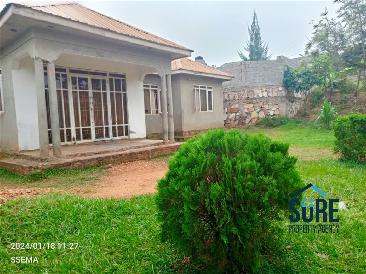 Bungalow for sale in Bujuuko Wakiso