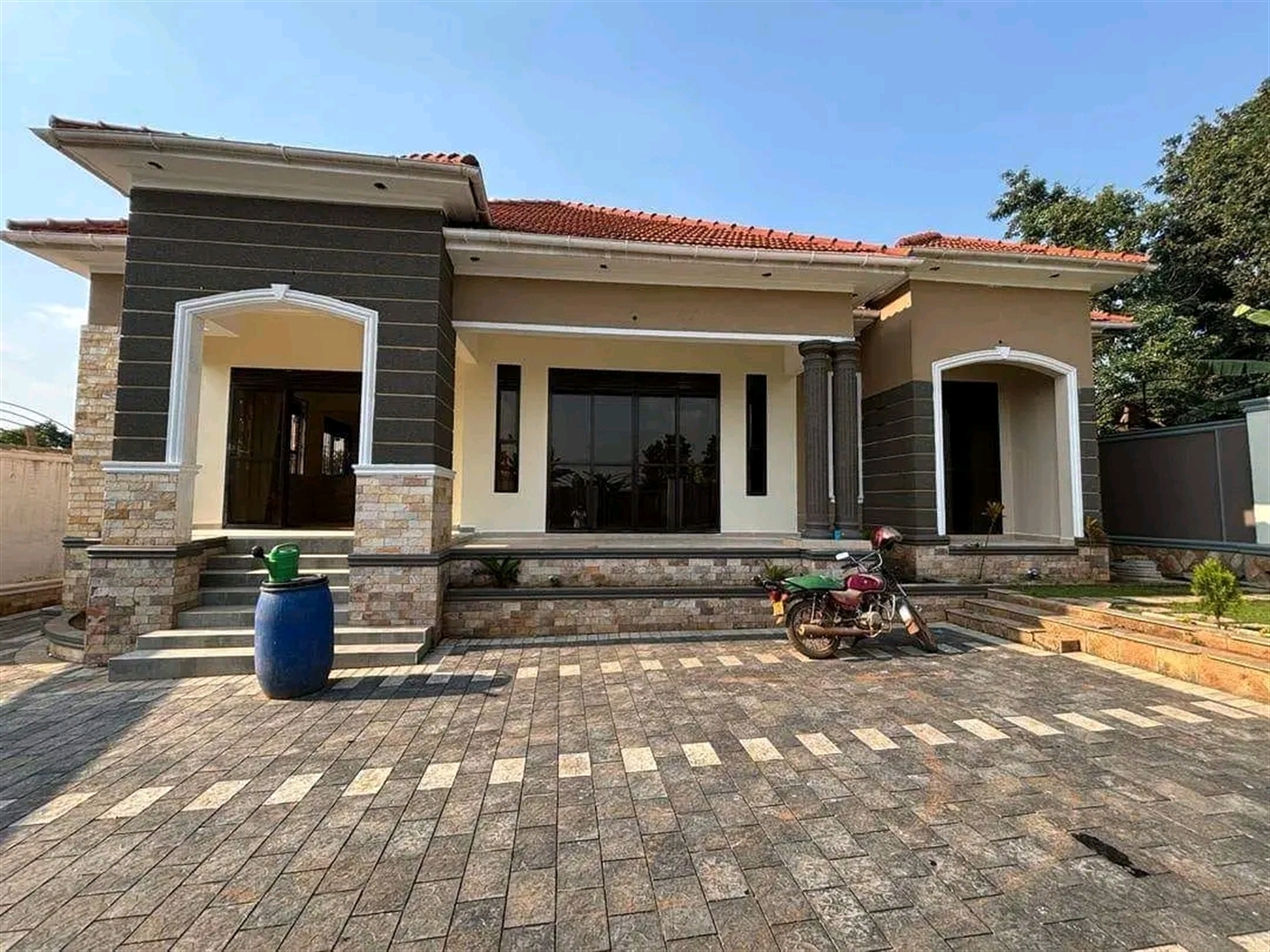 Bungalow for sale in Kira Wakiso