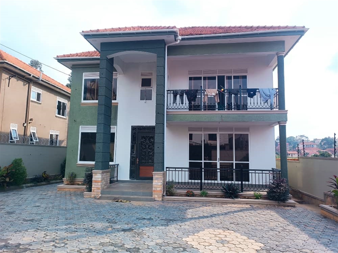 Villa for sale in Najjera Wakiso