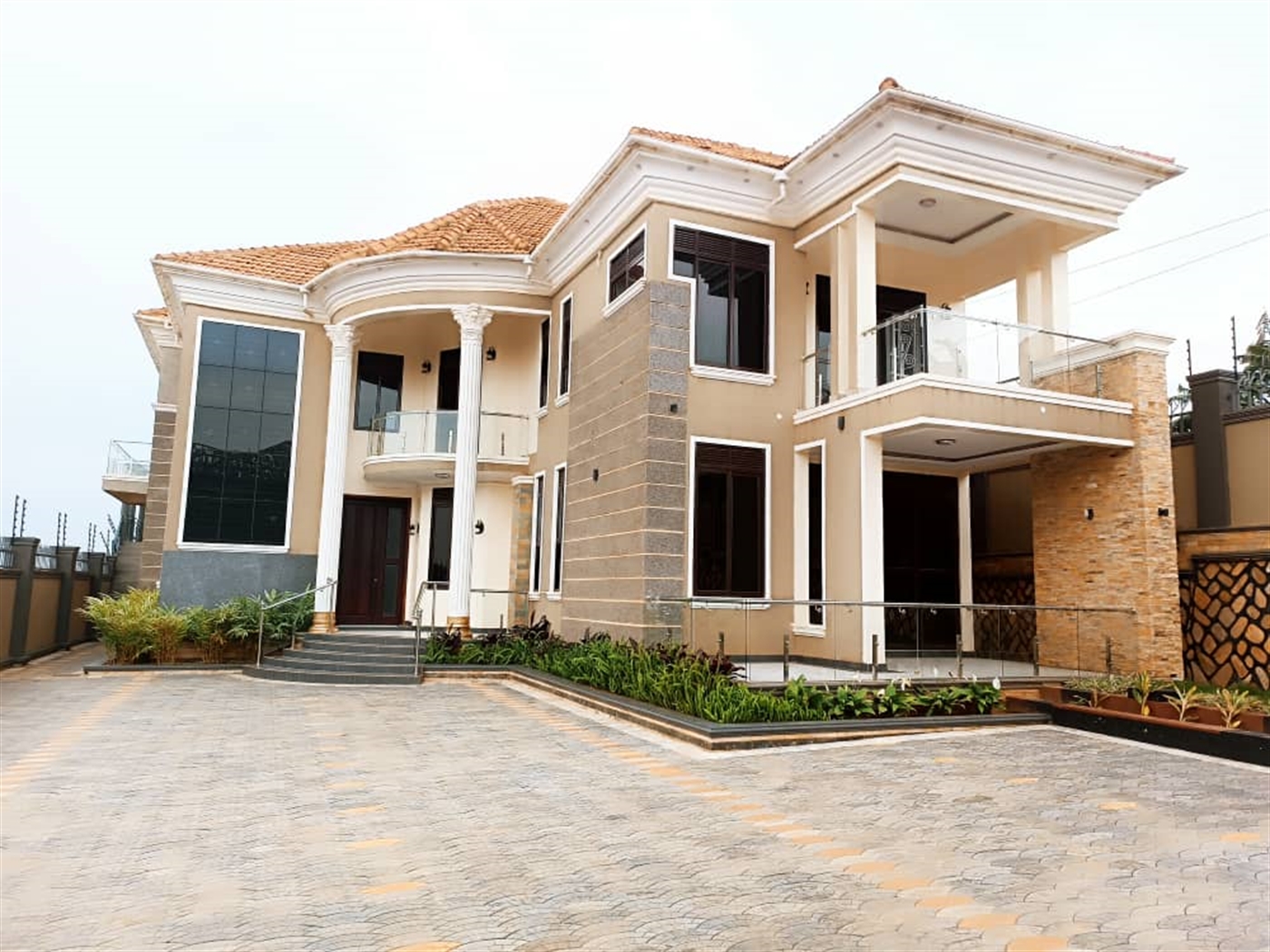 Villa for sale in Kira Wakiso