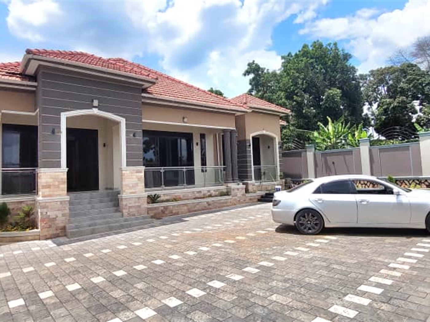 Bungalow for sale in Kira Wakiso