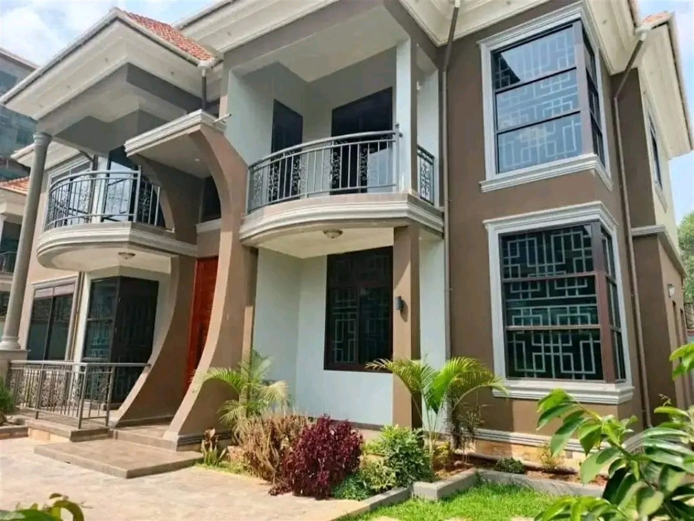 Villa for sale in Kyanja Kampala