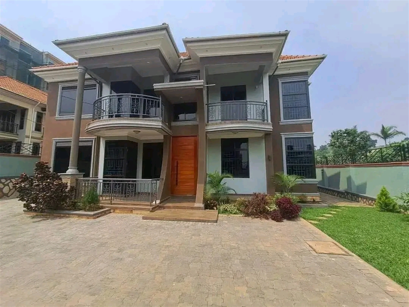 Villa for sale in Kyanja Kampala