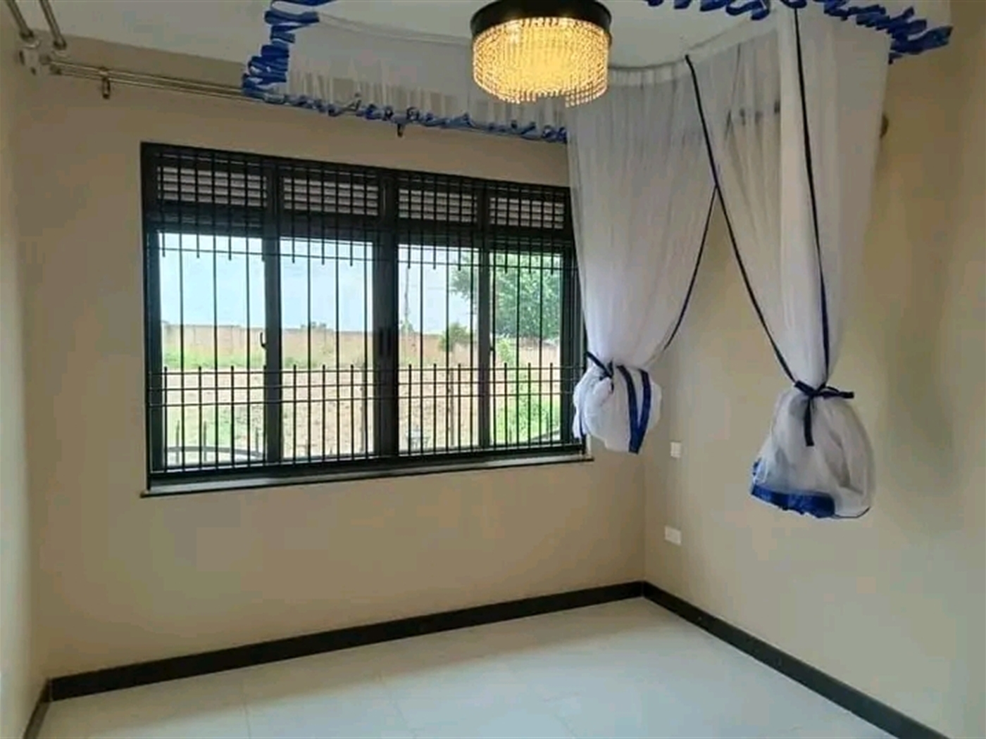 Villa for sale in Kyanja Wakiso