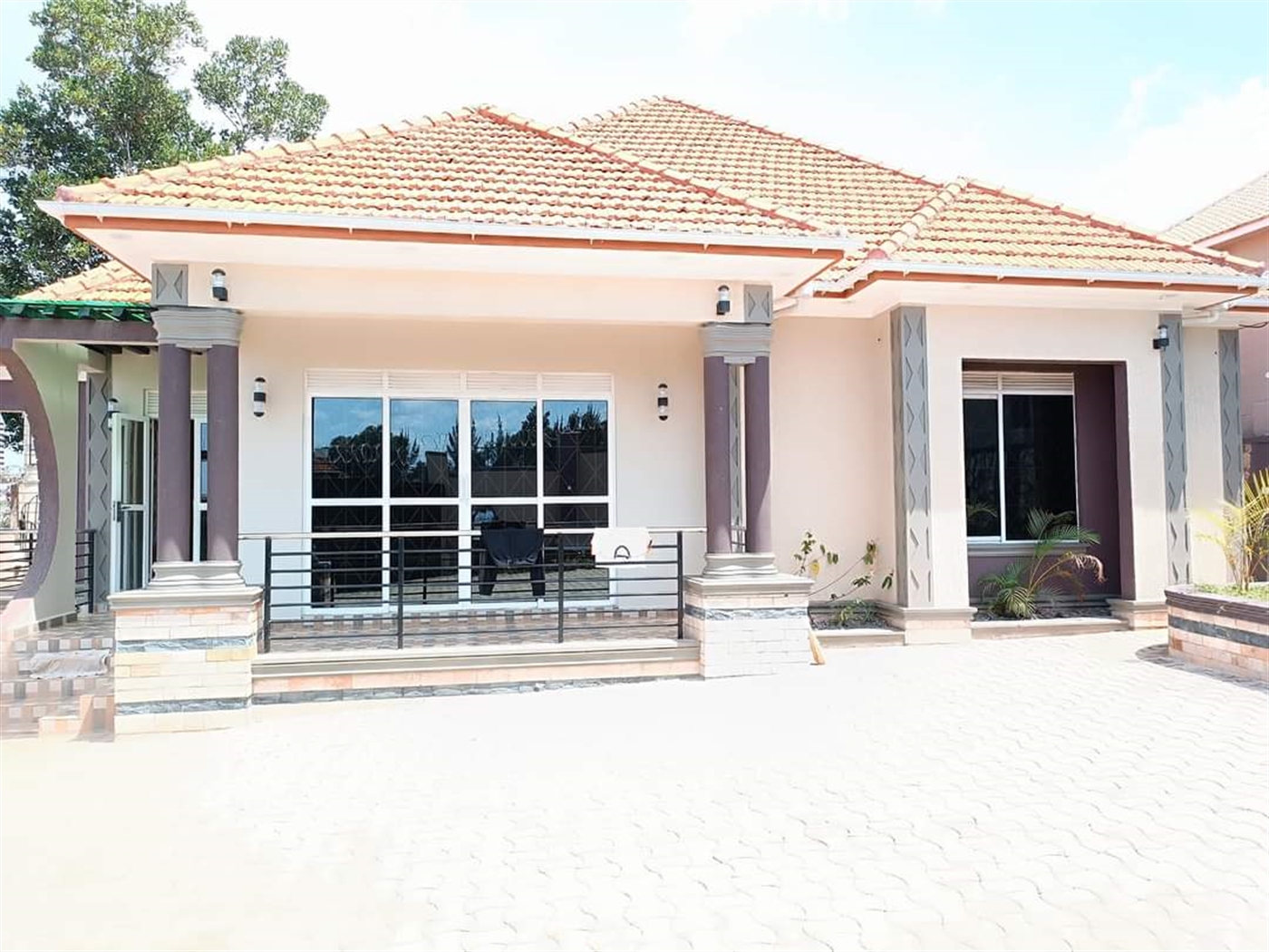 Bungalow for sale in Nakweelo Wakiso