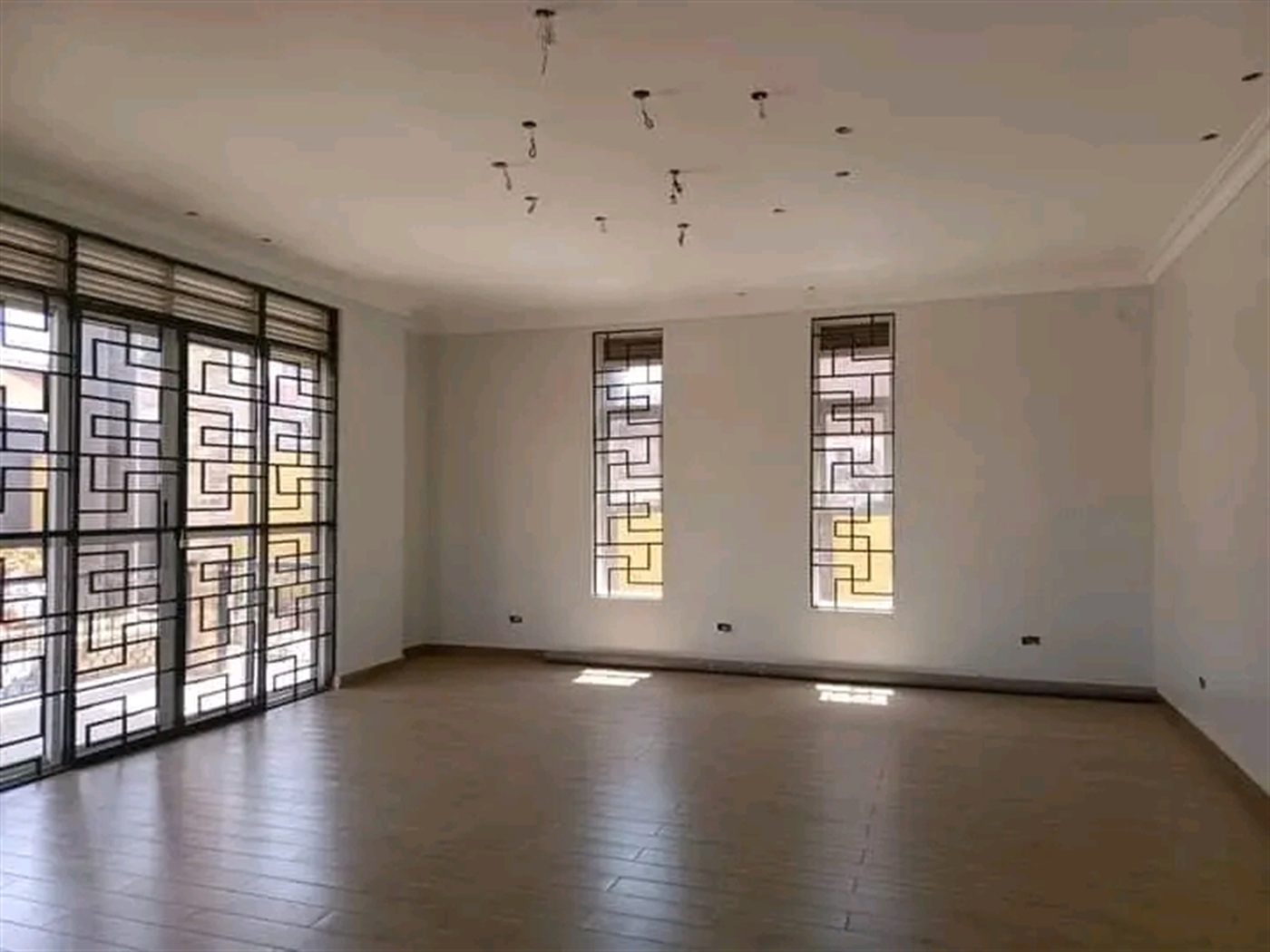 Villa for sale in Buziga Kampala