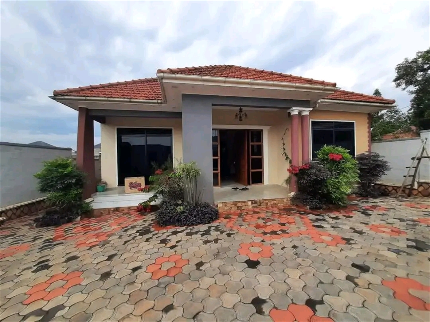 Bungalow for sale in Kira Wakiso