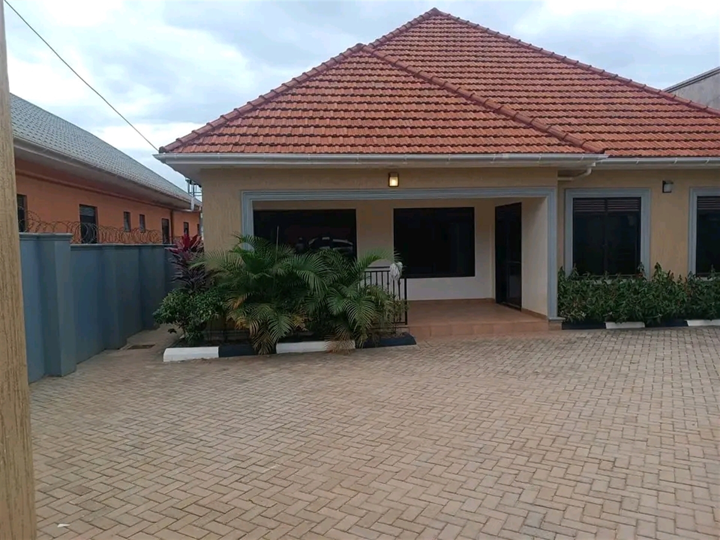 Bungalow for sale in Mbalwa Wakiso