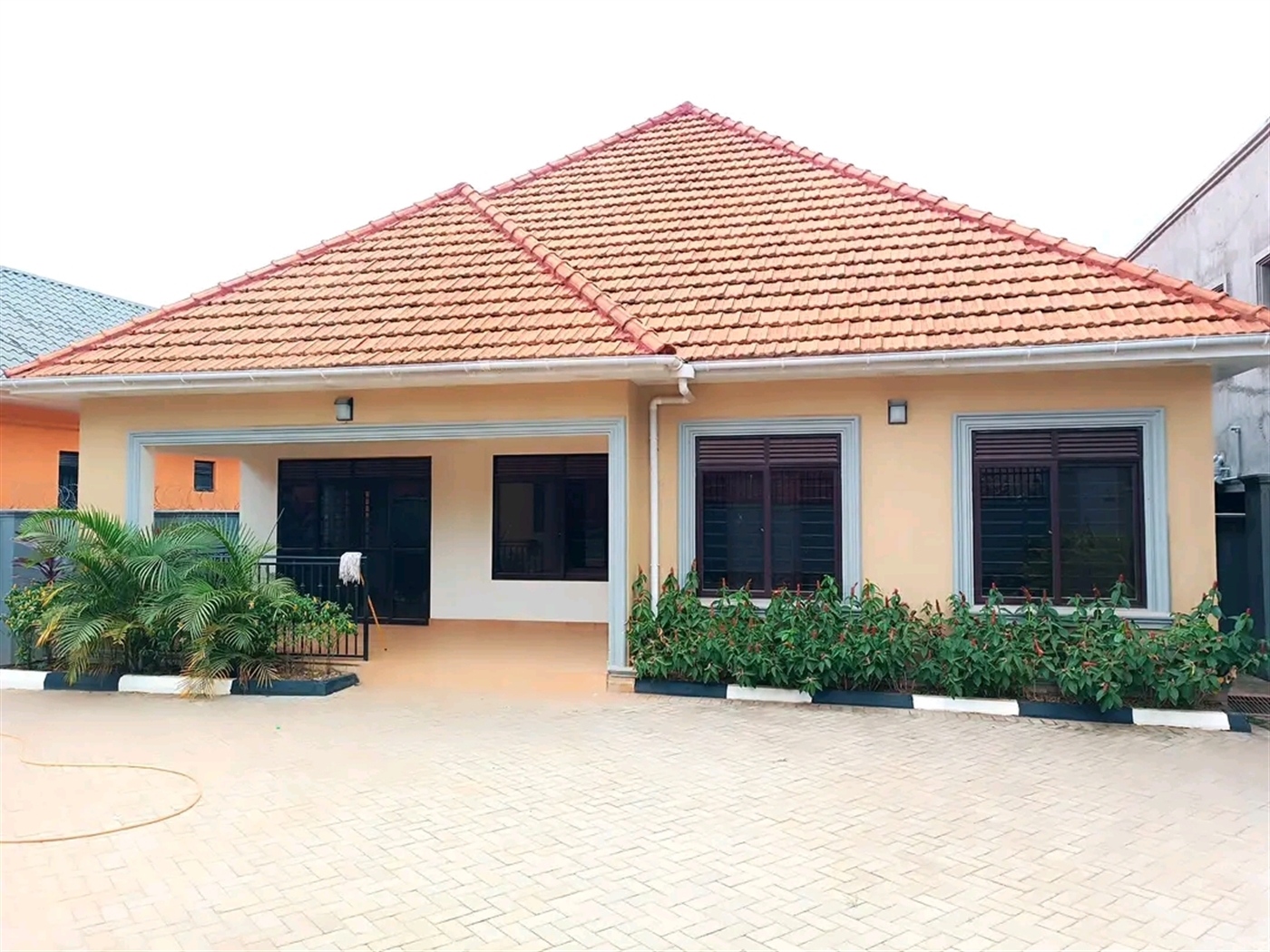 Bungalow for sale in Kyaliwajjala Wakiso