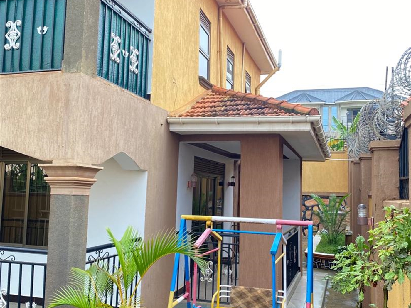 Villa for sale in Seguku Wakiso