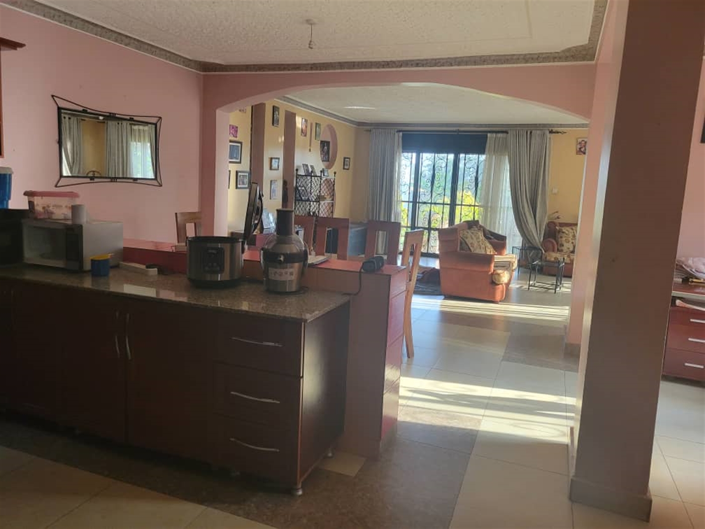 Villa for sale in Naalya Wakiso