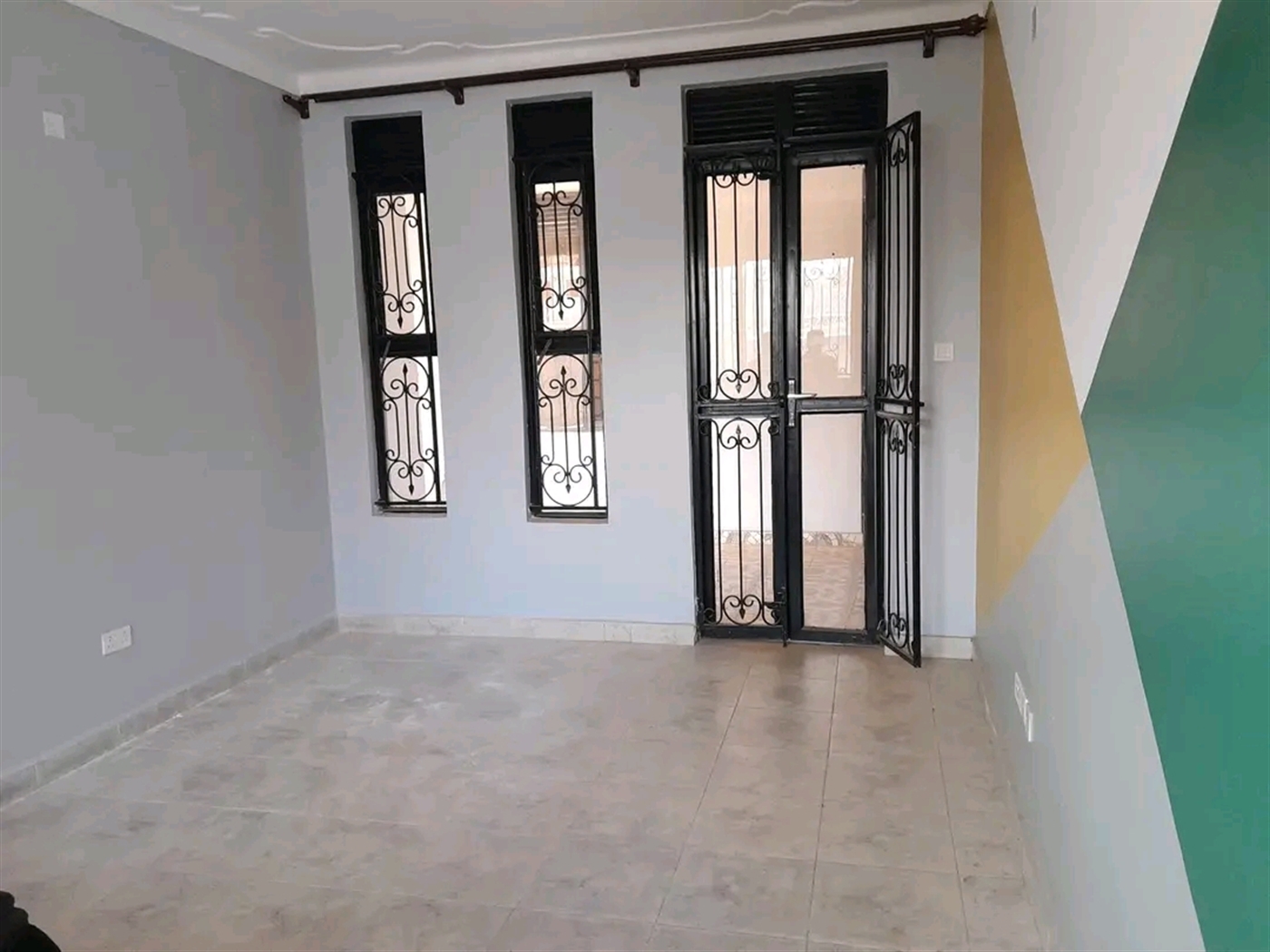 Condominium for sale in Kyaliwajjala Wakiso