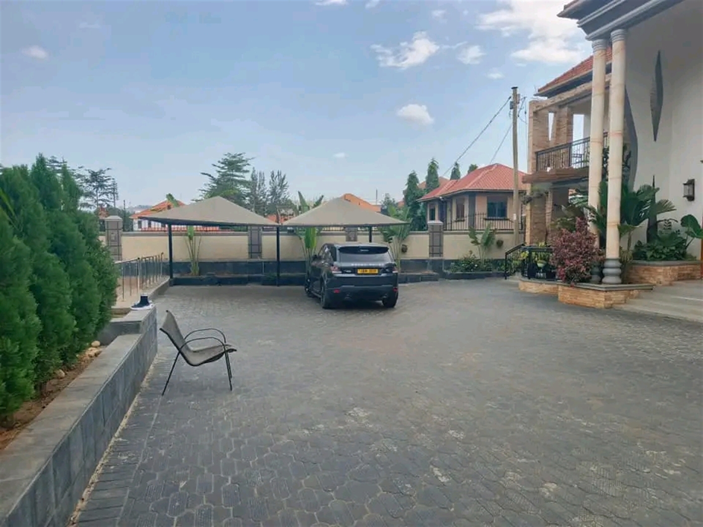 Villa for sale in Kyanja Kampala