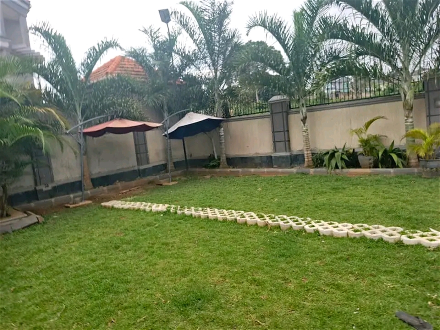 Villa for sale in Kyanja Kampala