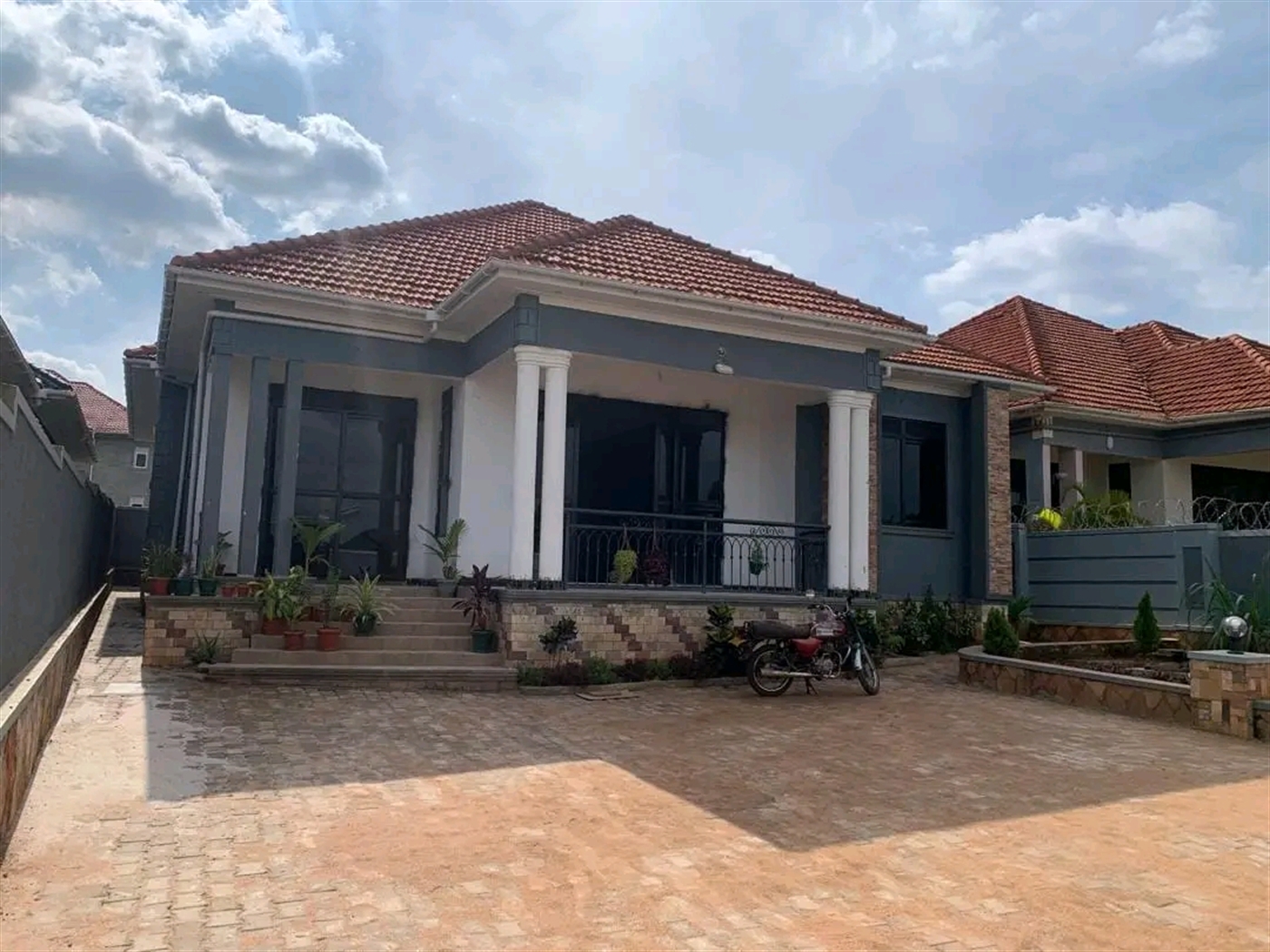 Bungalow for sale in Kira Wakiso