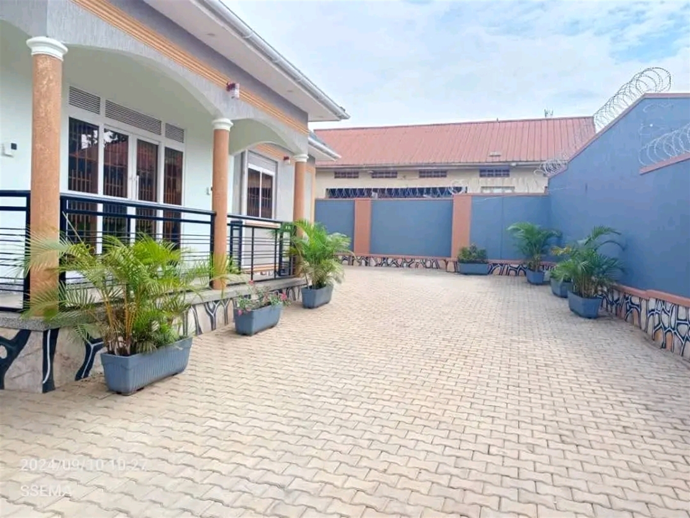 Bungalow for sale in Nansana Wakiso