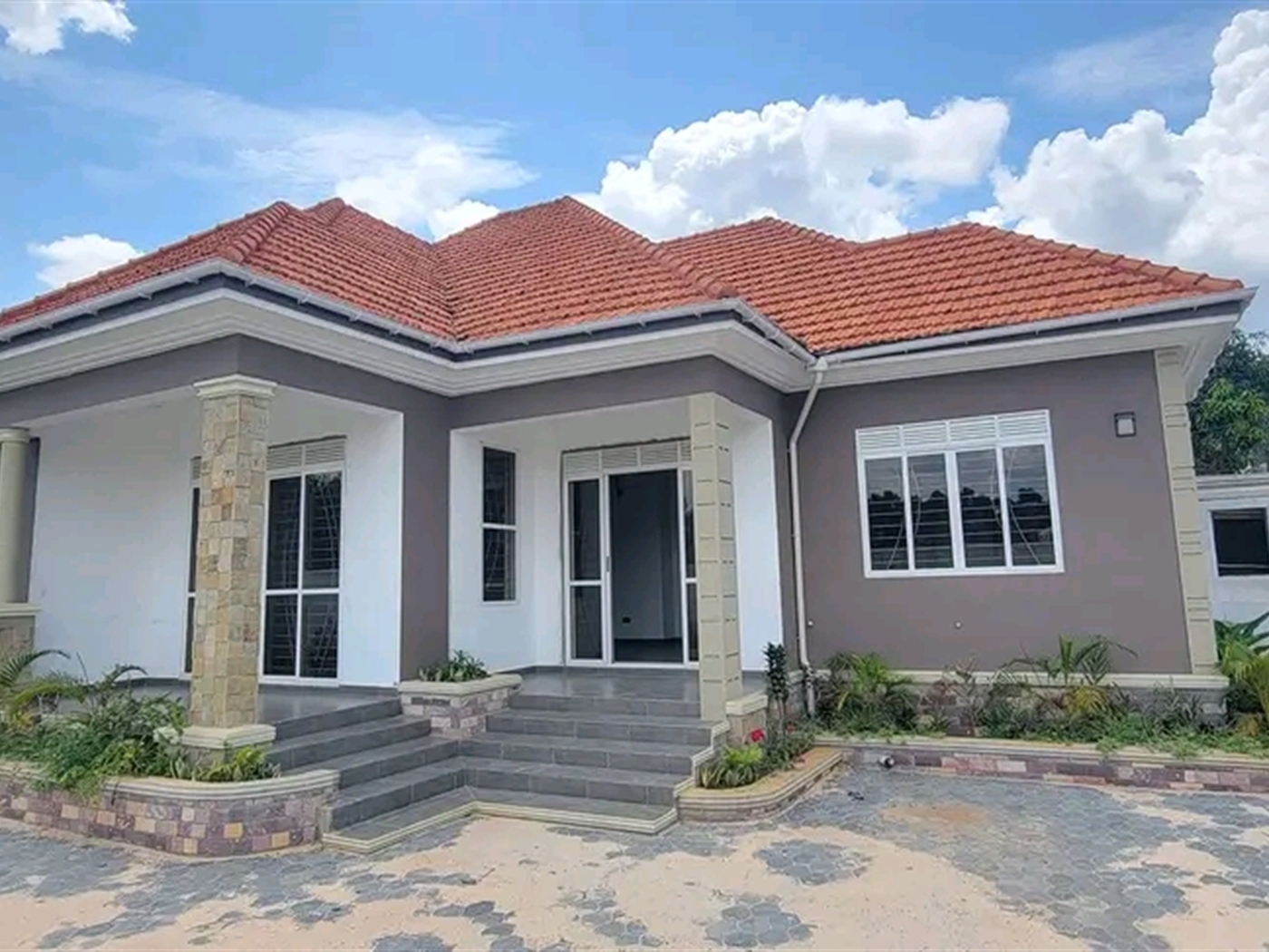 Bungalow for sale in Kira Wakiso