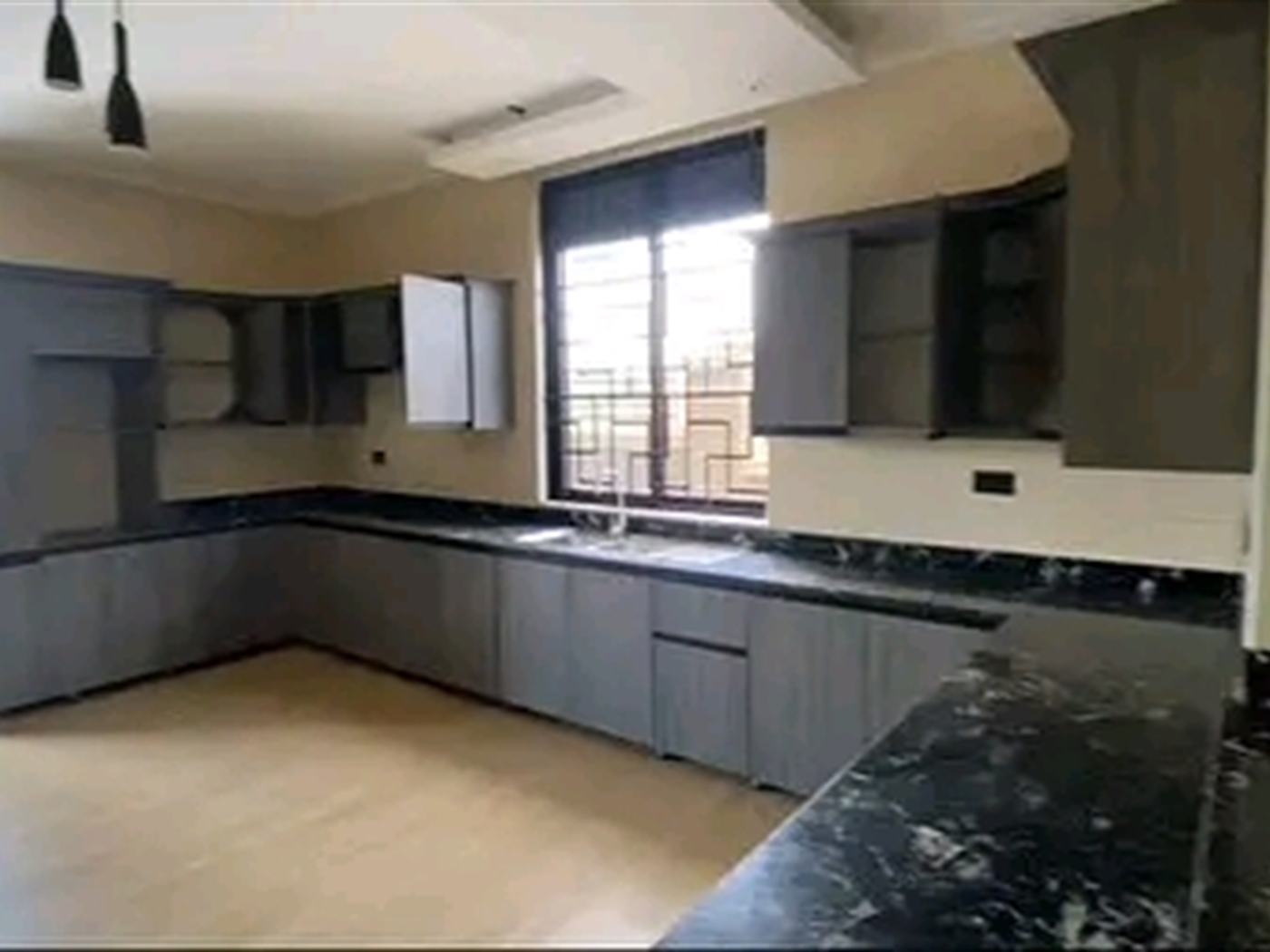 Villa for sale in Kira Wakiso