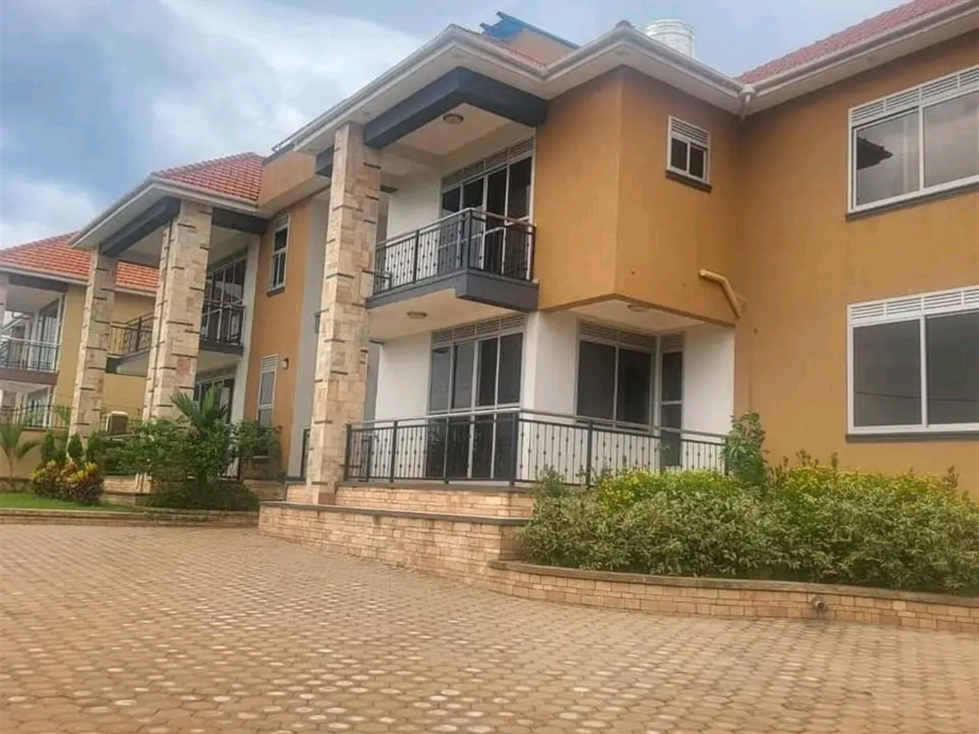 Villa for sale in Kigo Wakiso