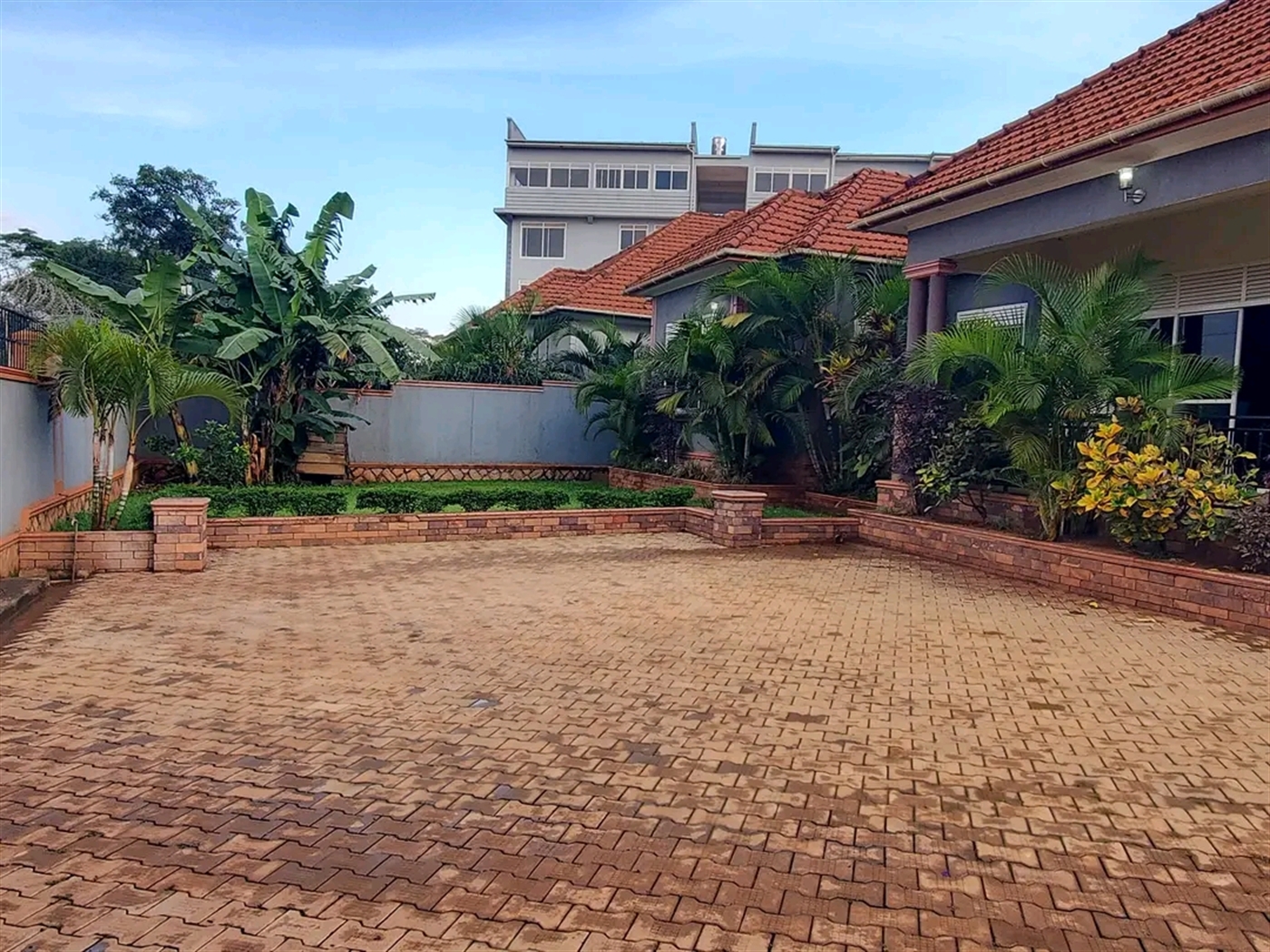 Bungalow for sale in Kulambilo Kampala