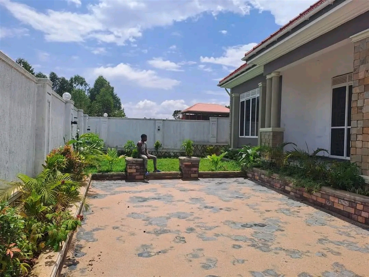 Bungalow for sale in Kira Wakiso