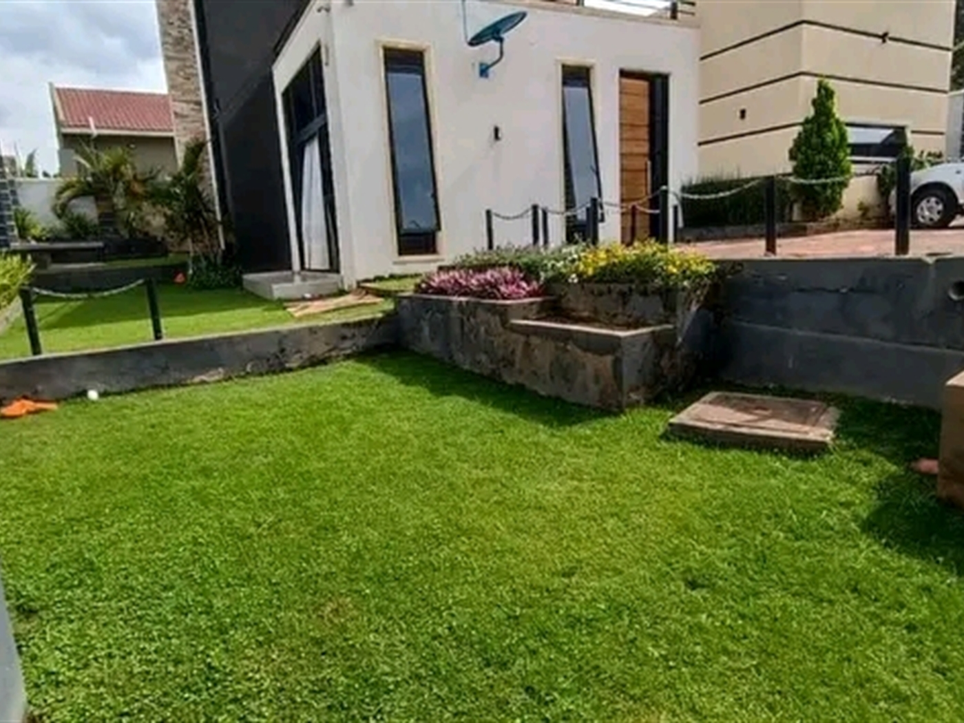 Villa for sale in Kira Wakiso