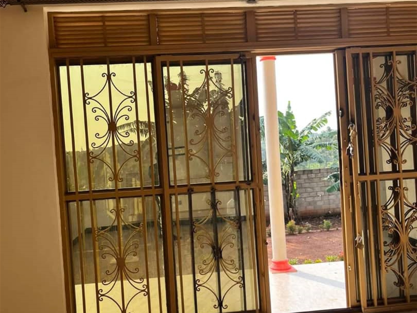 Villa for sale in Kasengejje Wakiso