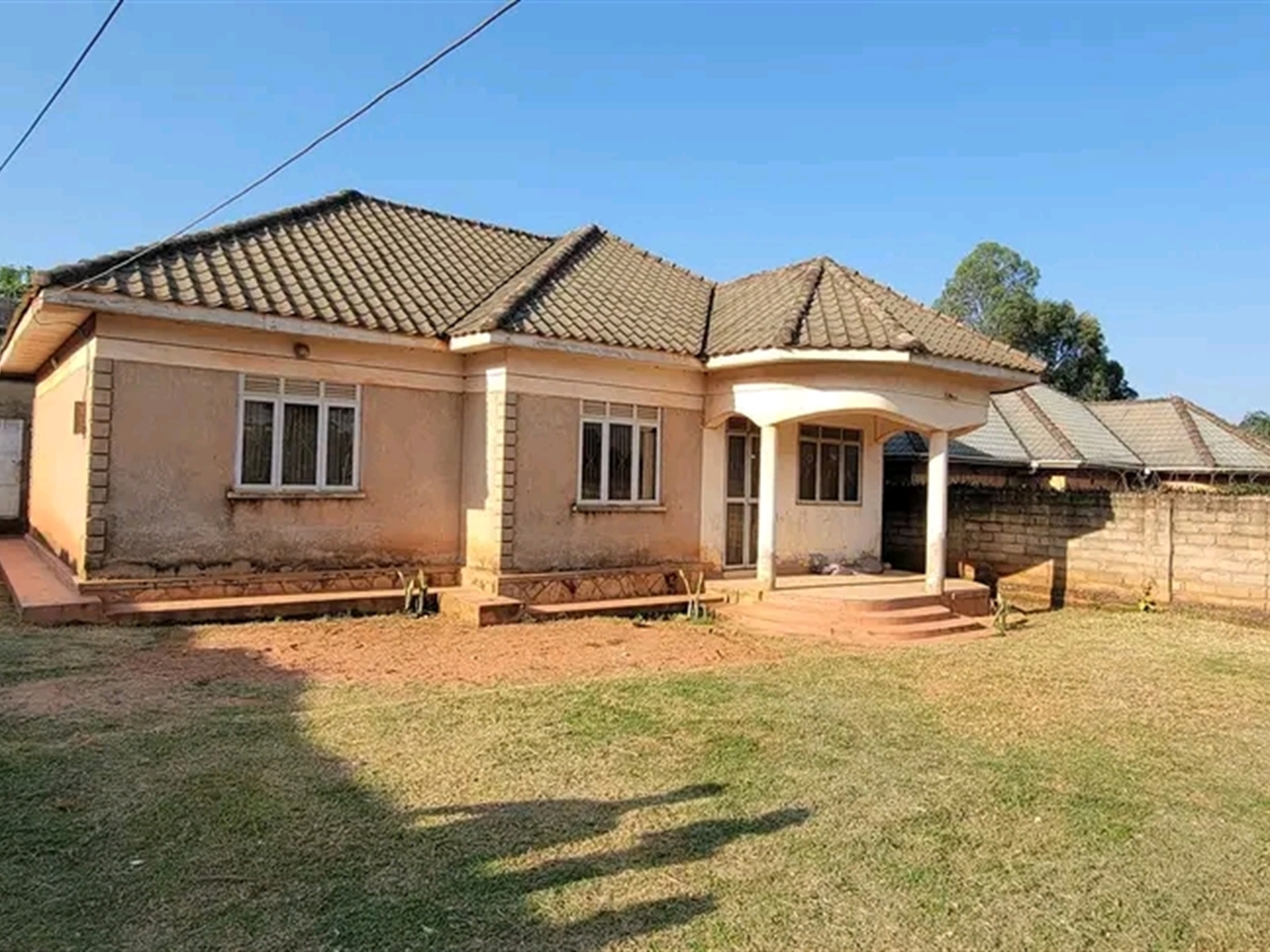 Bungalow for sale in Kulambilo Wakiso