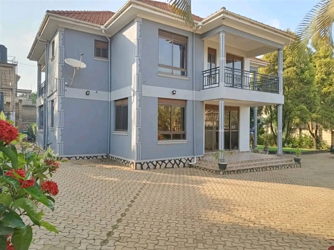 Villa for sale in Kira Wakiso