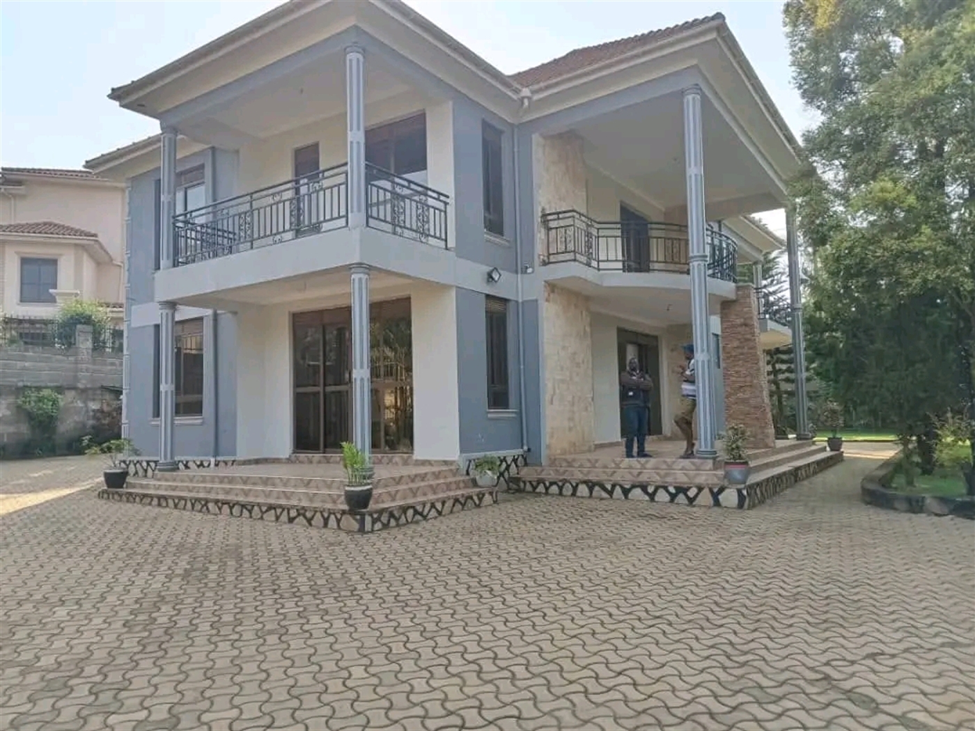 Villa for sale in Kira Wakiso