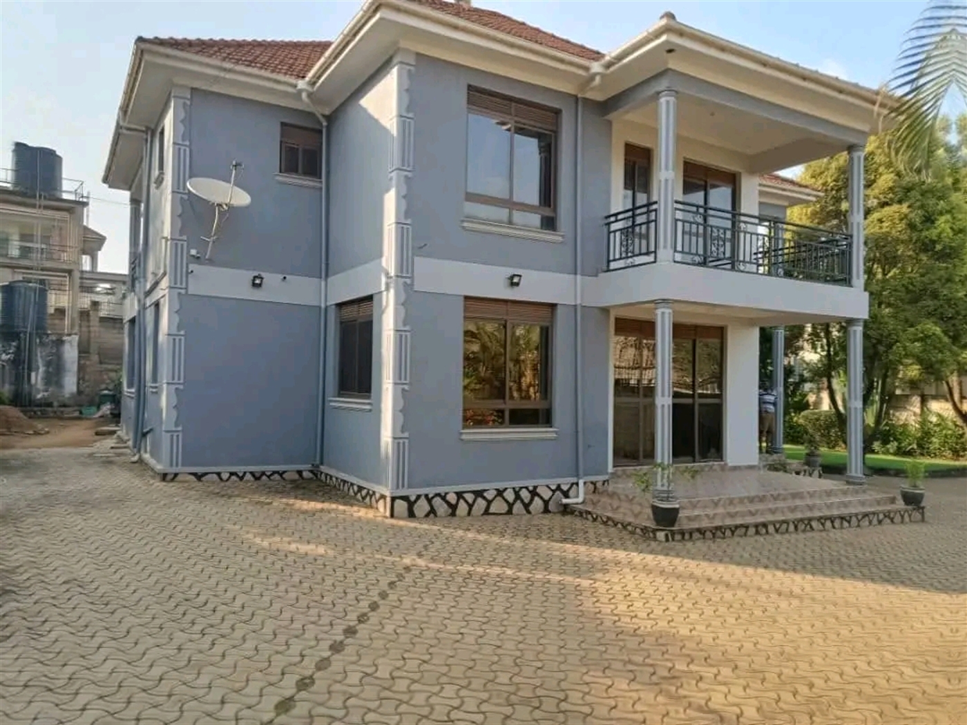 Villa for sale in Kira Wakiso