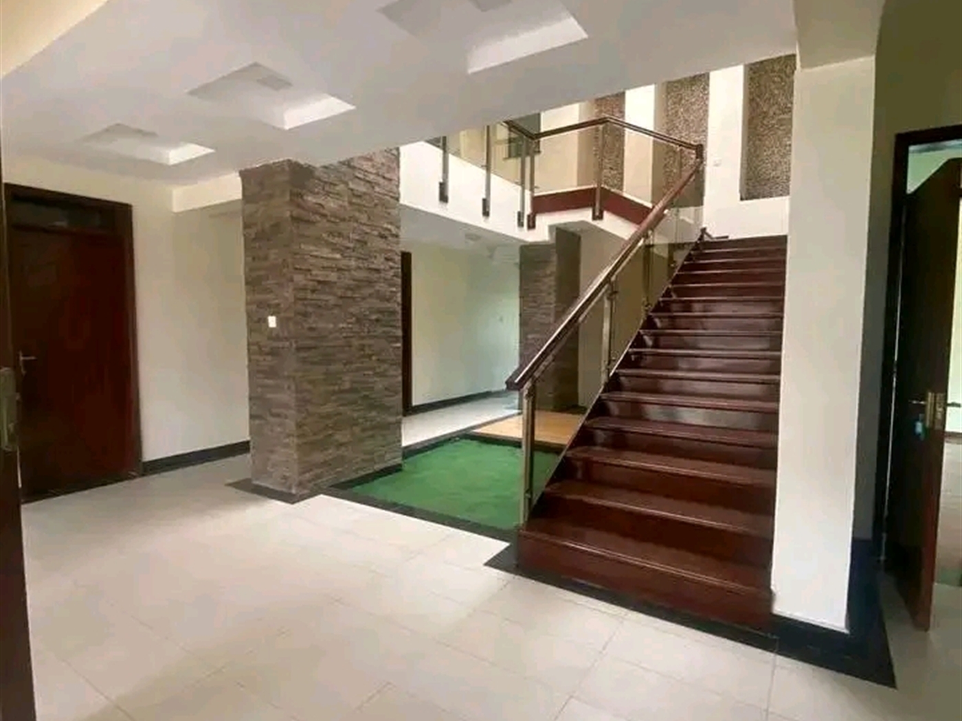 Villa for sale in Kyambogo Kampala