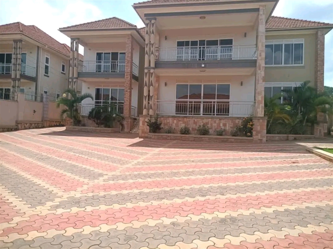 Villa for sale in Kitende Wakiso