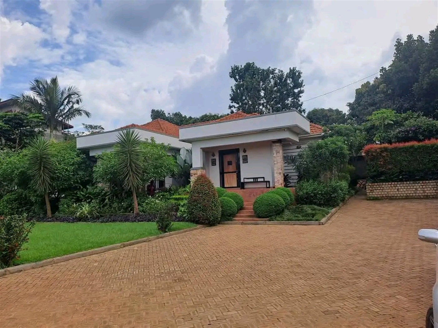 Bungalow for sale in Kira Wakiso