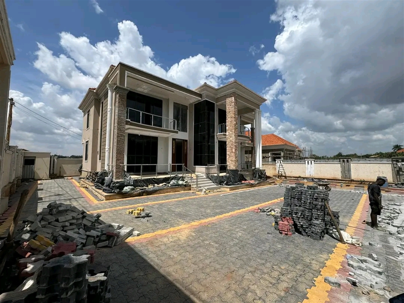 Villa for sale in Najjera Wakiso