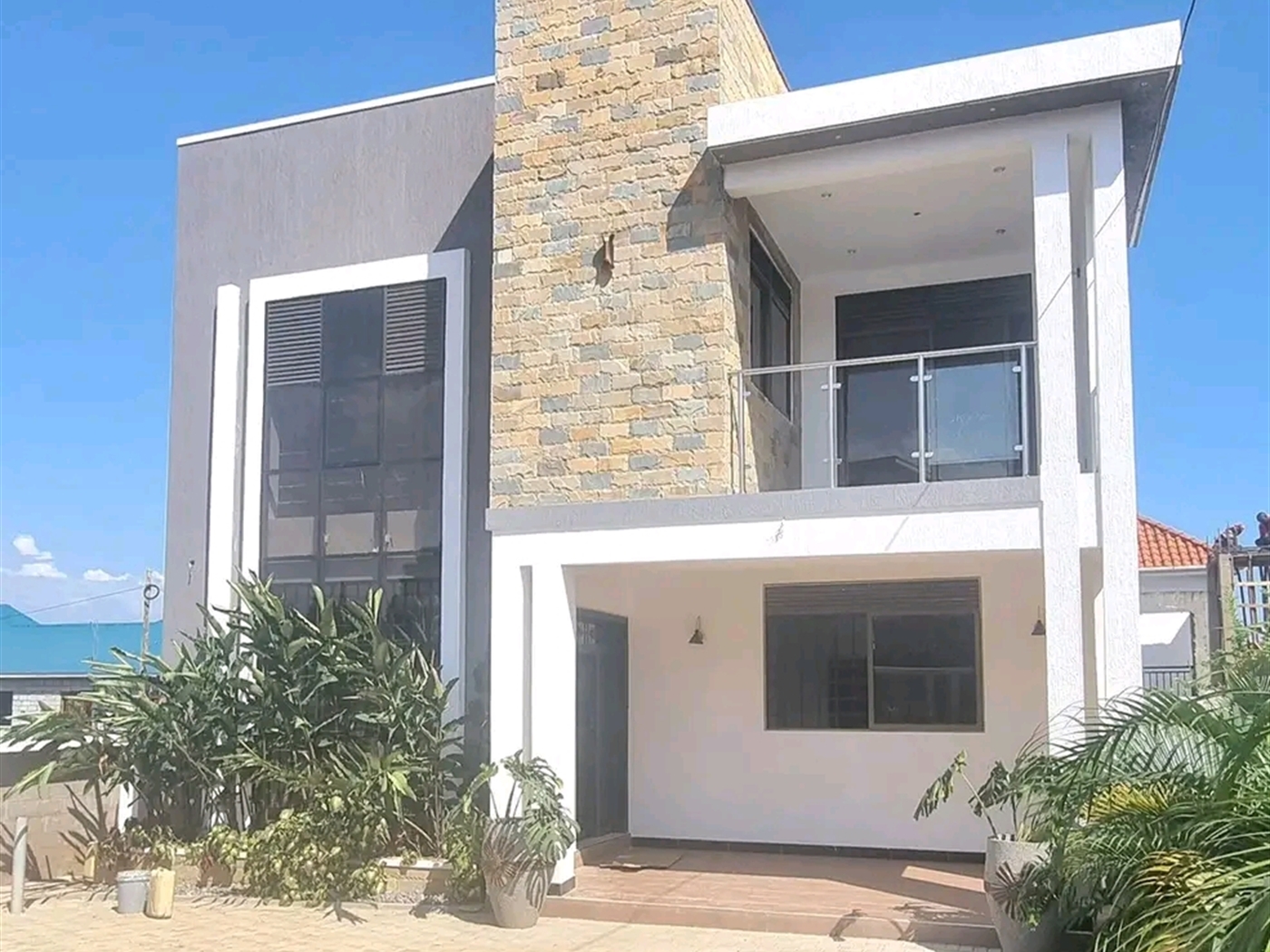 Villa for sale in Garuga Wakiso