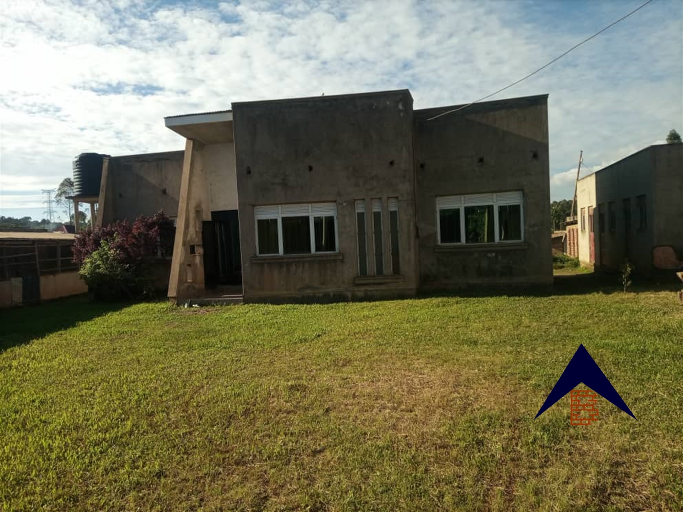 Bungalow for sale in Nansana Wakiso