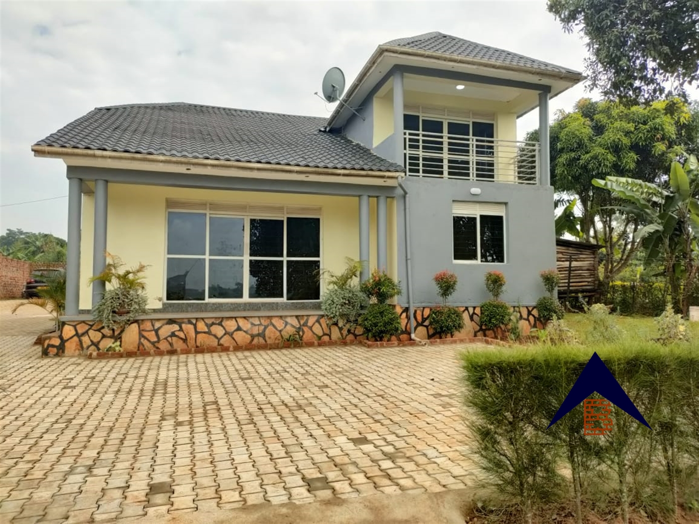 Storeyed house for sale in Katubwe Wakiso